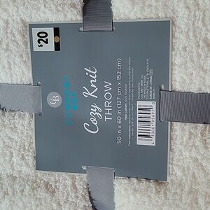 Cozy Knit Throw 50 in X 60 in